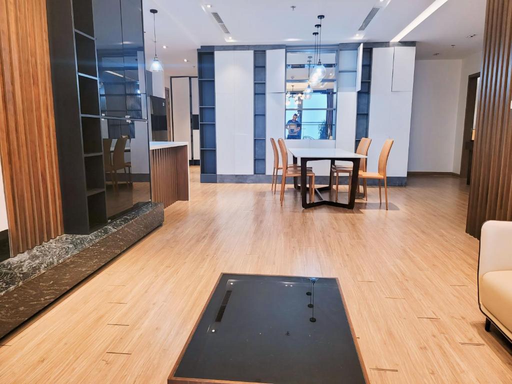 Vinhomes Metropolis - Feria Homes