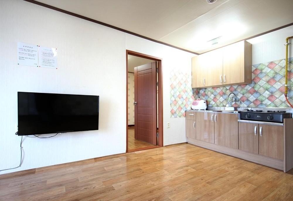 해변통나무펜션 Beach Pine tree pension