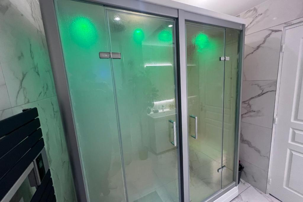Pavillons20 Sauna & Hammam Paris Disney Airport photo 1