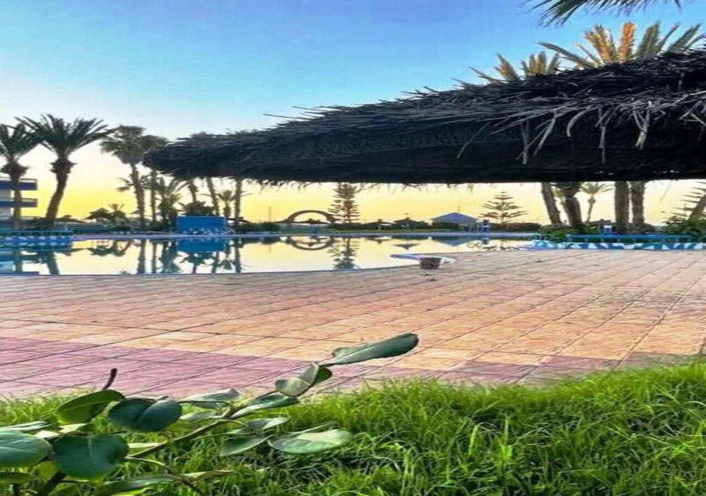 Appartement Palm Beach, vue sur Piscine et plage photo 1