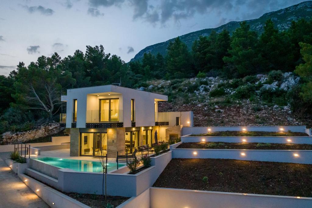 Villa Luce photo 1