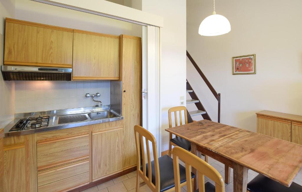 Stunning Apartment In San Feliciano With Wifi photo 4