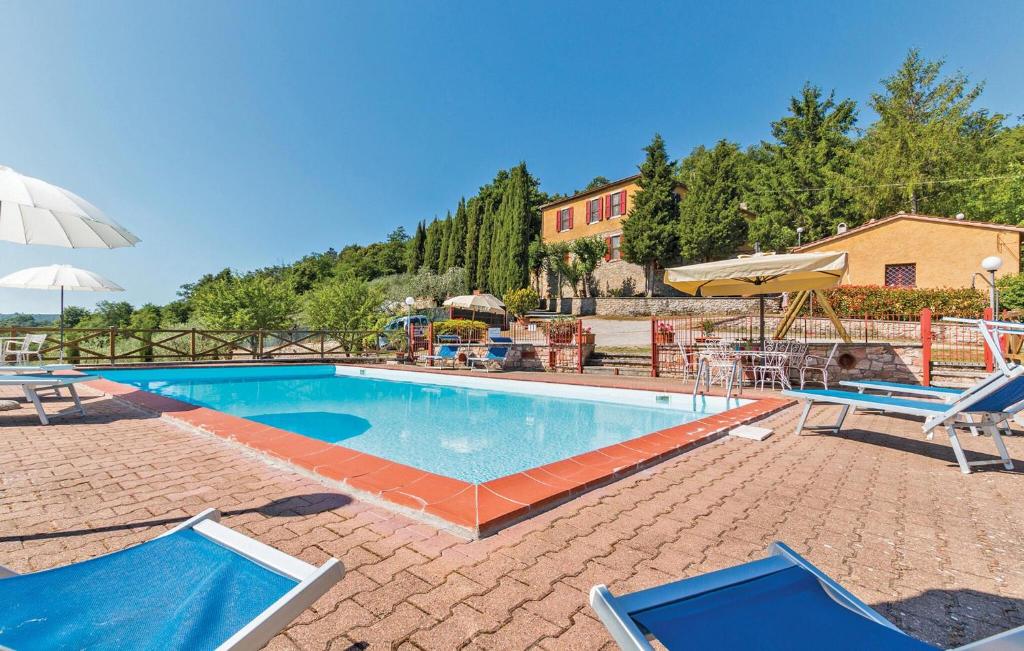 Pet Friendly Home In Serre Di Rapolano With Kitchen