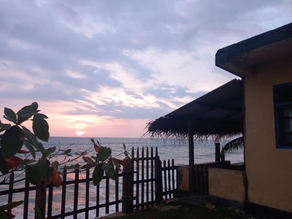 The Madampa Sea Side Lodge photo 1