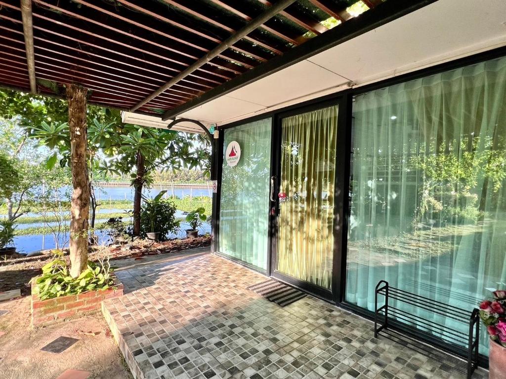 MrT Riverside Sampran มิสเตอร์ที โฮมสเตย์-ริมนที photo 1