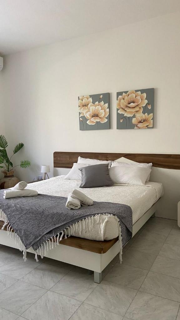 Bright and spacious Double Room, shared bathroom photo 2