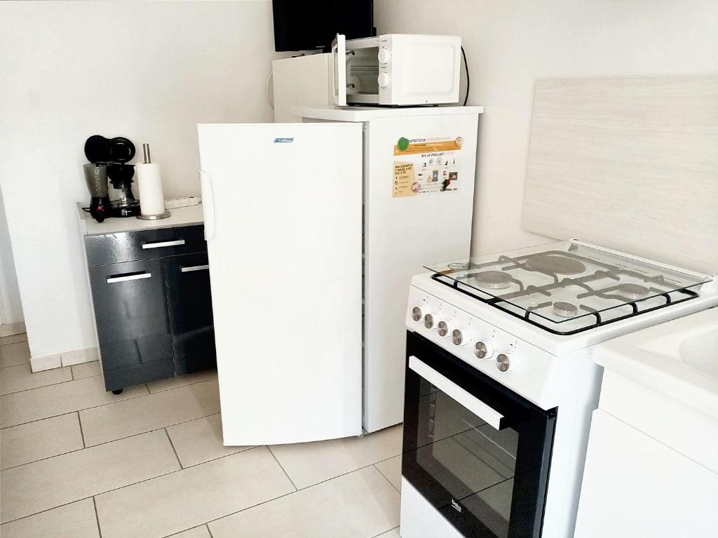 Maison d'une chambre avec jardin clos et wifi a Tonnay Charente photo 4