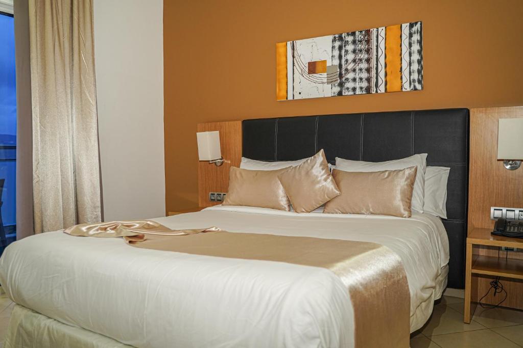 Prestige Hotel & Spa photo 2