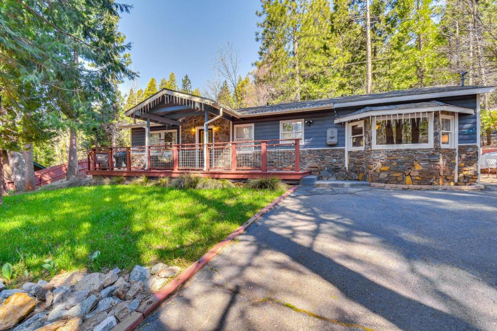 Pet-Friendly Arnold Home with Lake Access!