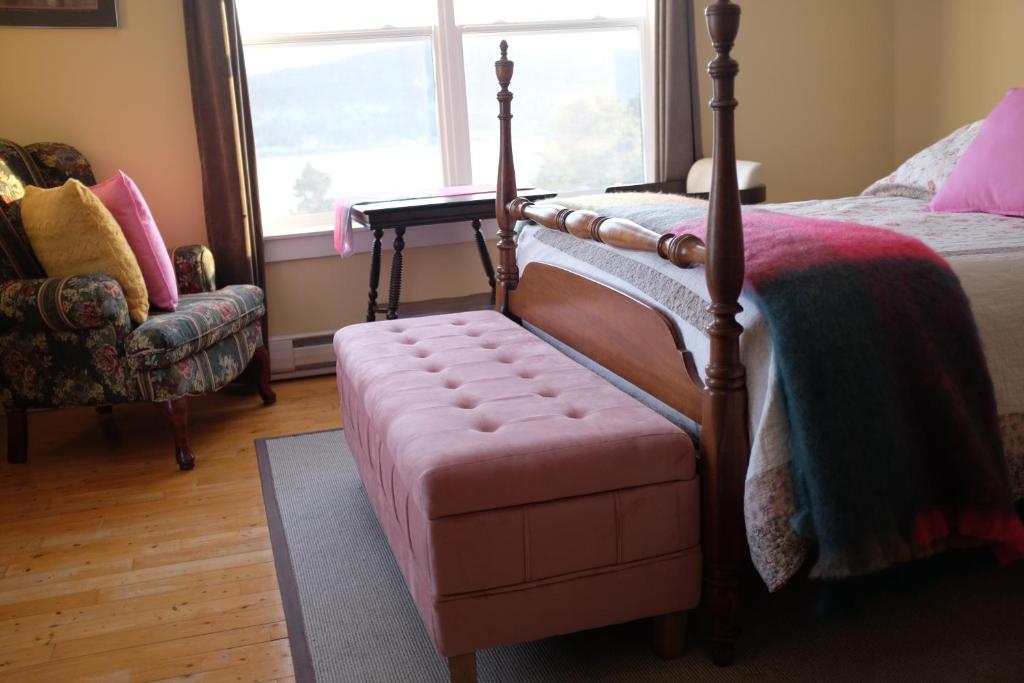 The Bread and Cheese Country Inn photo 2