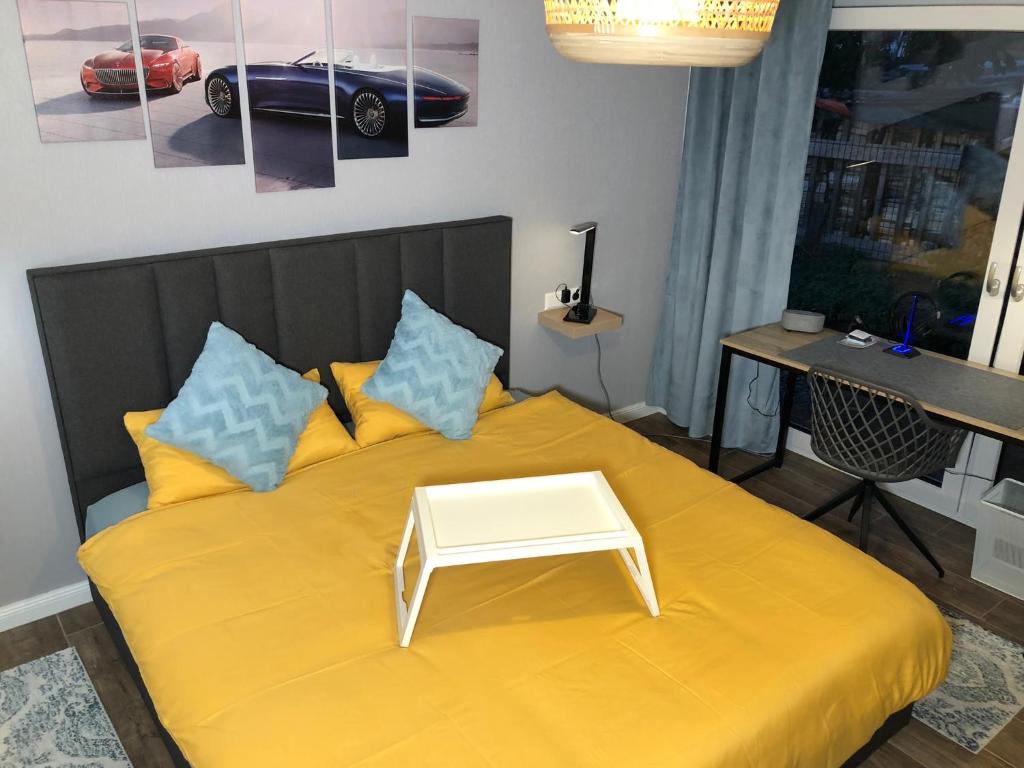 Stylisches Maybach Appartement mit Terrasse für 5-7 Personen, 5 Betten, große Kochinsel, Homeoffice mit 250Mbit WLAN photo 4