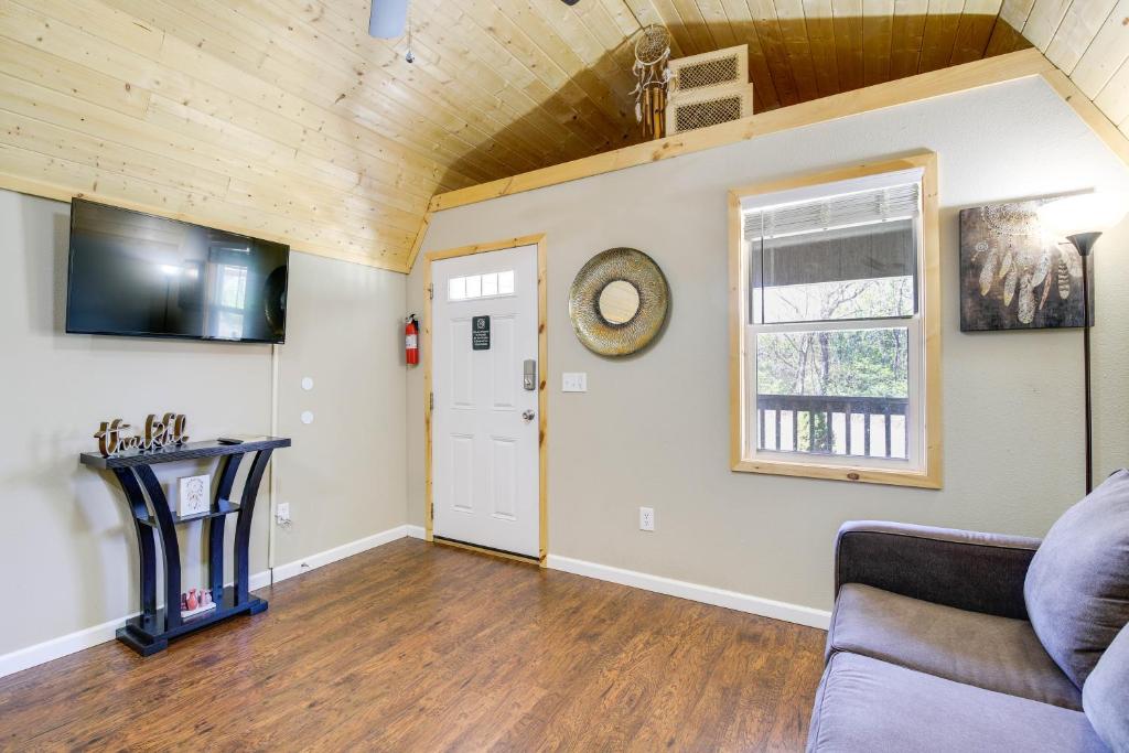 Smoky Mountains Vacation Rental - Pets Welcome! photo 4