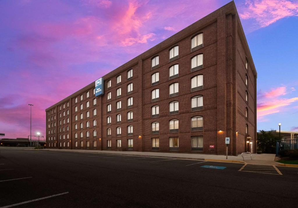Best Western Springfield image