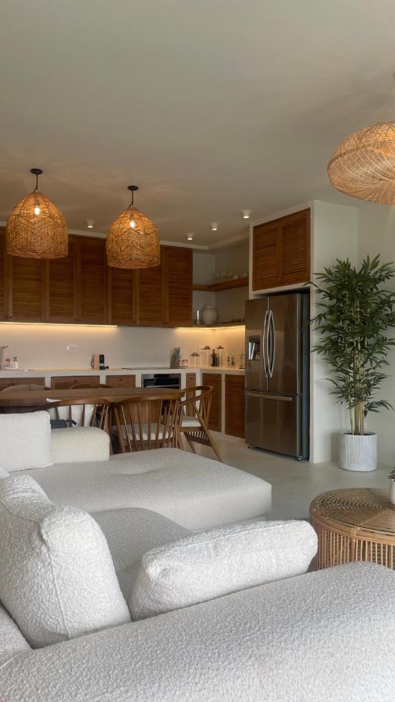 White Pearl Villa photo 1
