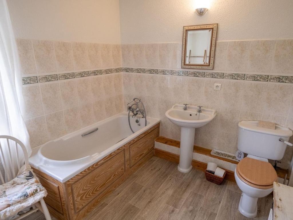 Gîte Loiron-Ruillé, 3 pièces, 5 personnes - FR-1-600-63 photo 4