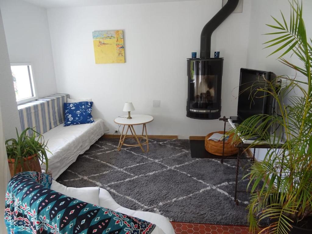 Maison de 2 chambres avec jardin clos et wifi a Ploemel photo 1