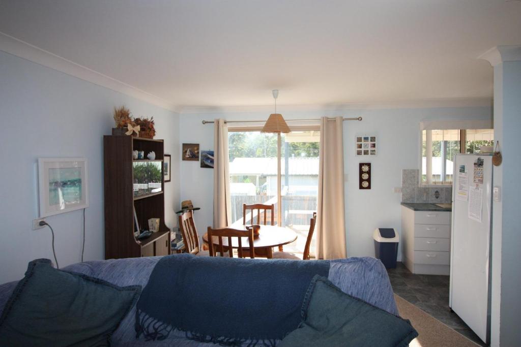 In Holiday Mode a two bedroom holiday home in Manyana photo 4