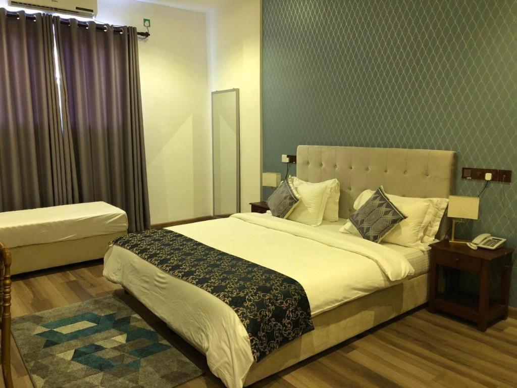 Lotus Grand View Hotel photo 3