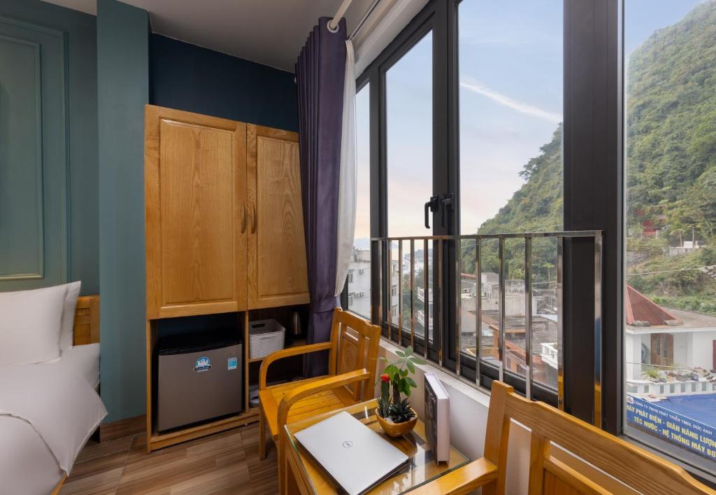 Cat Ba Xanh Spring Garden Hotel