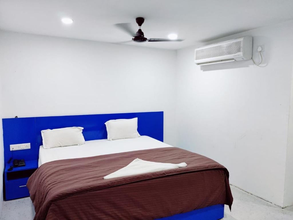 HOTEL NEW RATNAKAR photo 2