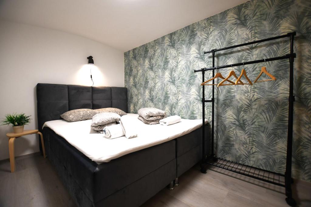The Maze Apartment - Tap to explore photos