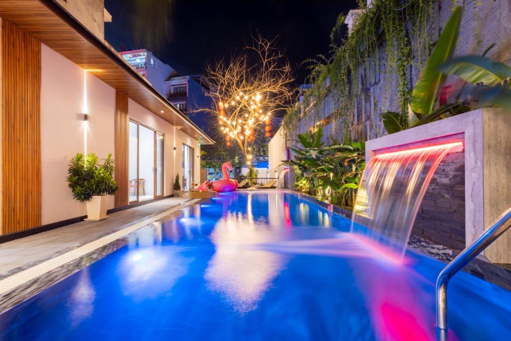 OSAKA HOMESTAY - Villa Hồ Bơi Mới - 5 Phòng Gần Biển