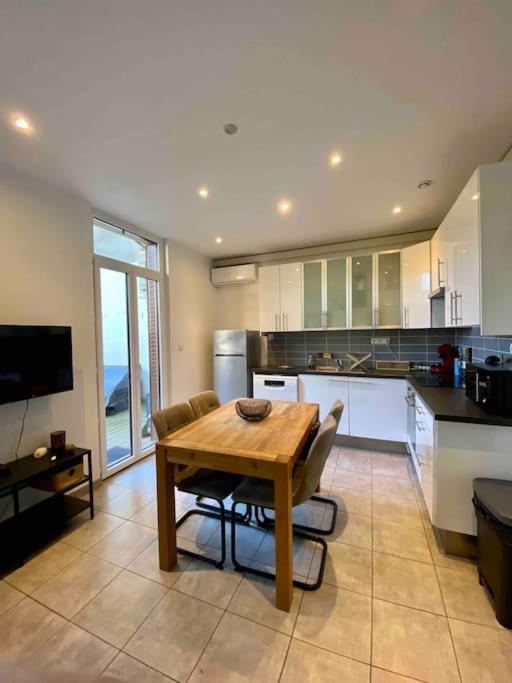 Appartement au pied des montagnes photo 3