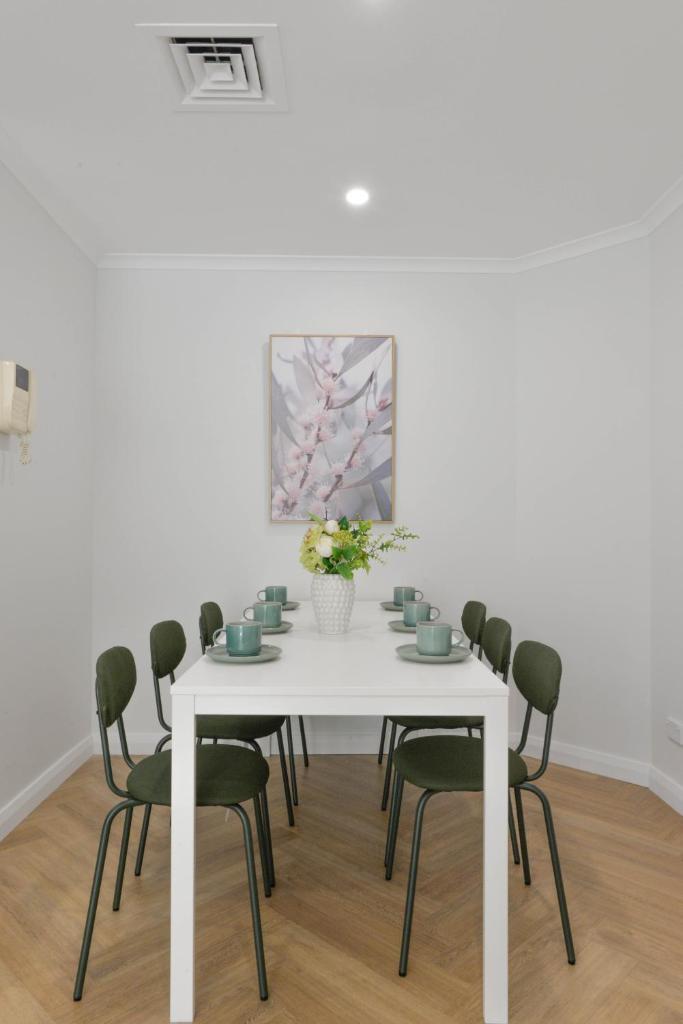 Great Location! Darling Harbour Superb 2BR Apt photo 4