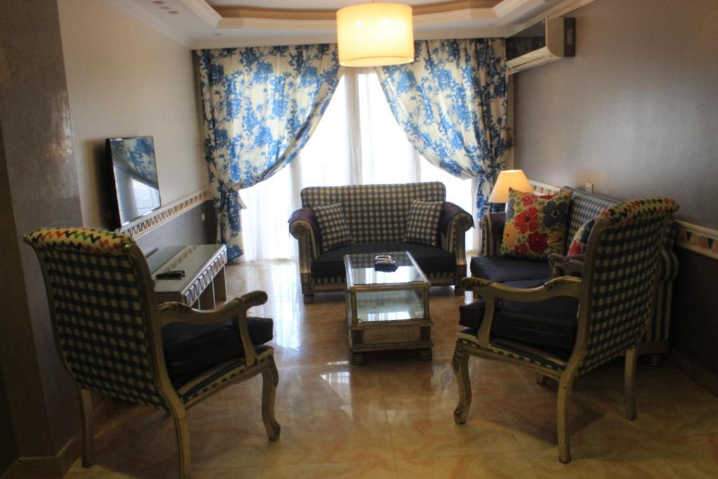 ALMADIAFAH APARTMENT - المضيفة للوحدات الفندقيه