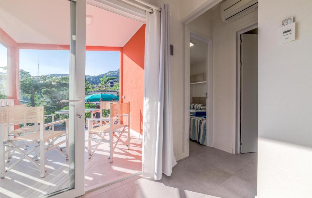 Beautiful Home In Deiva Marina With Kitchen photo 3