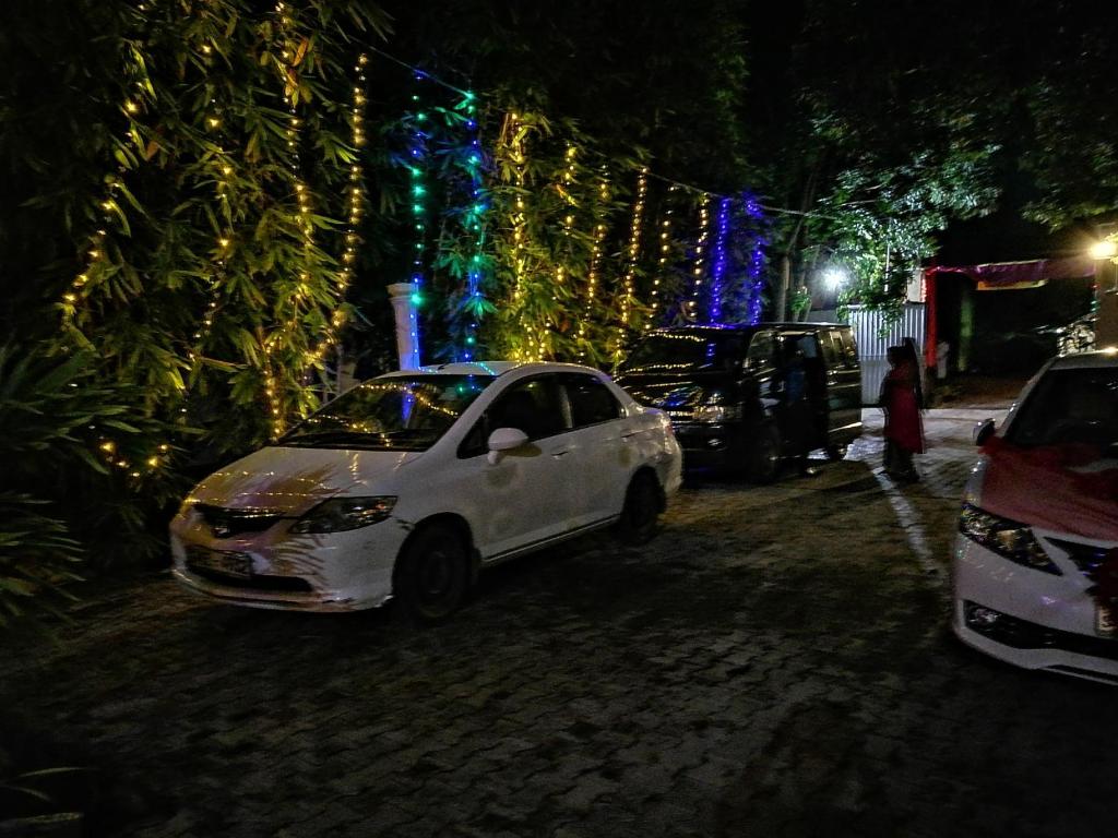 Avanya Hotel And Reception Hall photo 1