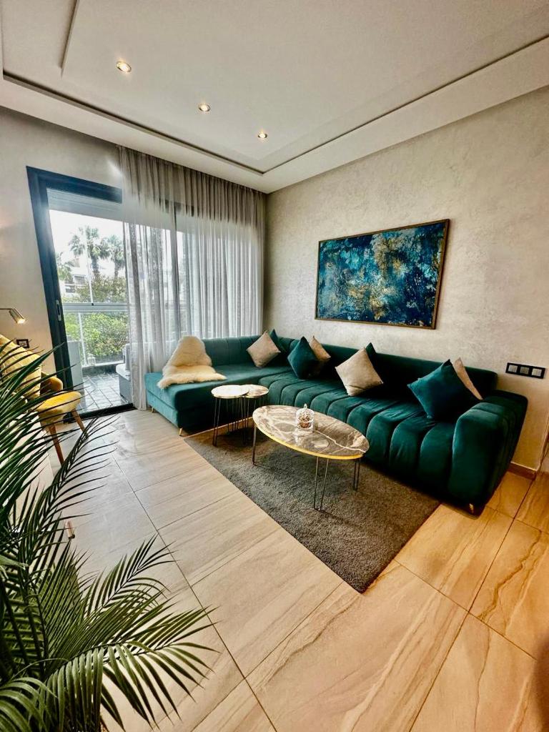 Appartement de luxe en bord de mer avec piscine photo 3
