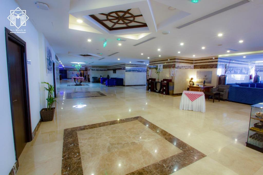 Manarat Gaza Hotel - Al Haram Tower - Tap to explore photos