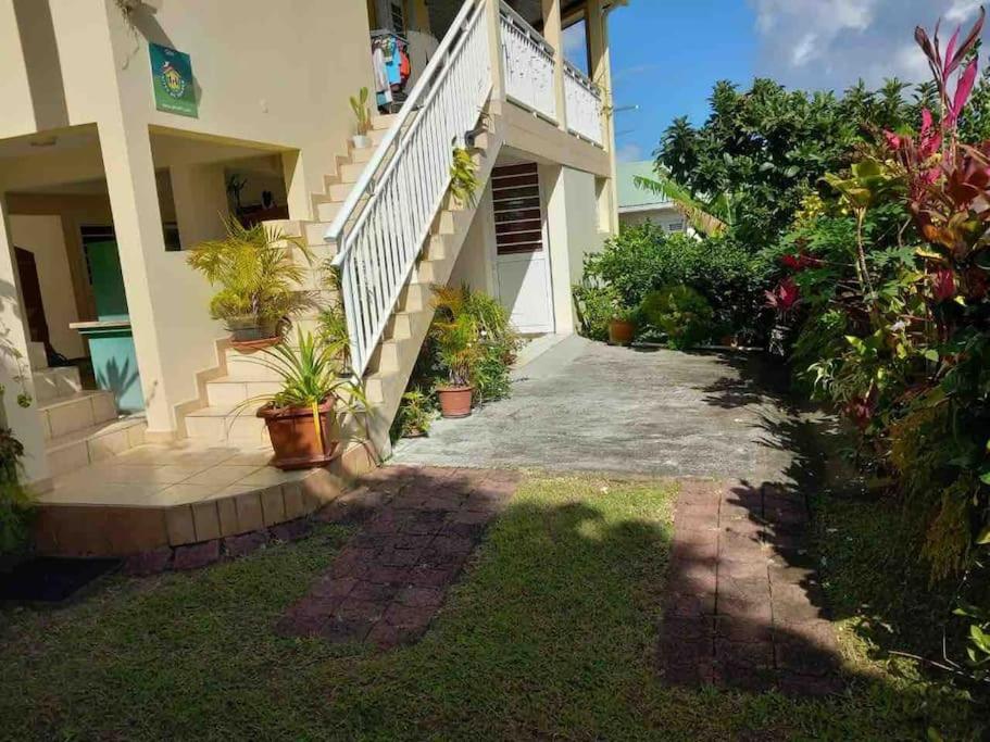 Agréable bas de villa au centre de l’île photo 1