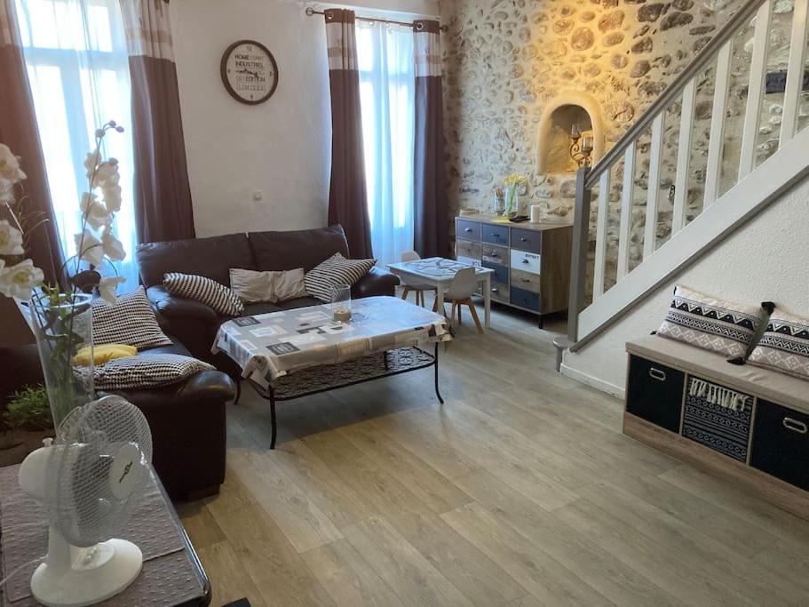Bouleternère, Maison de Village avec patio photo 3