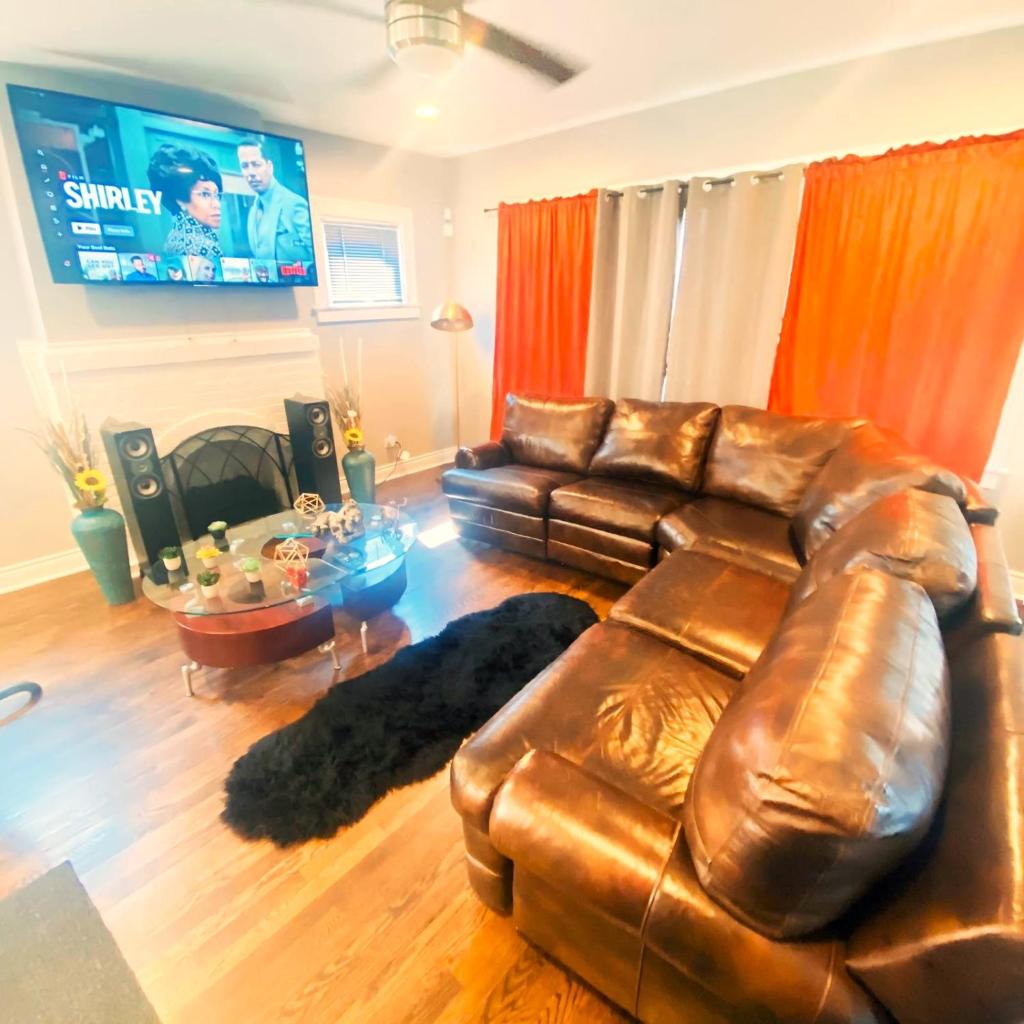 Fully Equipped Cozy 4/5 BR image