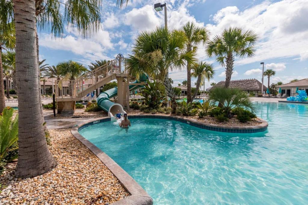 Close to Disney luxury home W/ Pool, Games photo 1