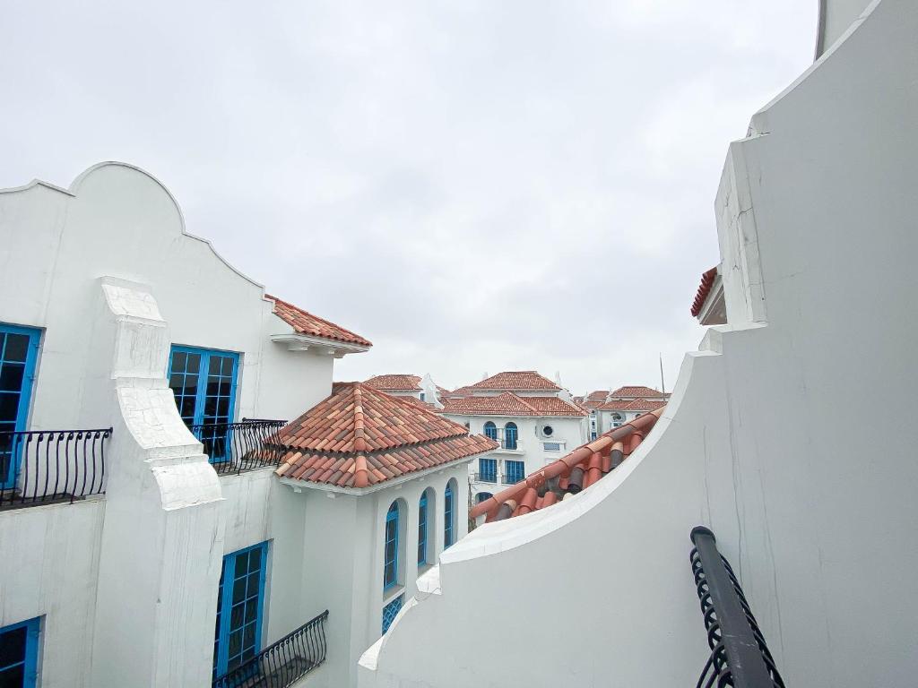 Biệt thự Sun Feria BÃI CHÁY 6PN 5WC - 2' walk to beach