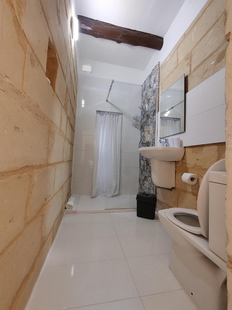 Peaceful Traditional Maltese Townhouse photo 3