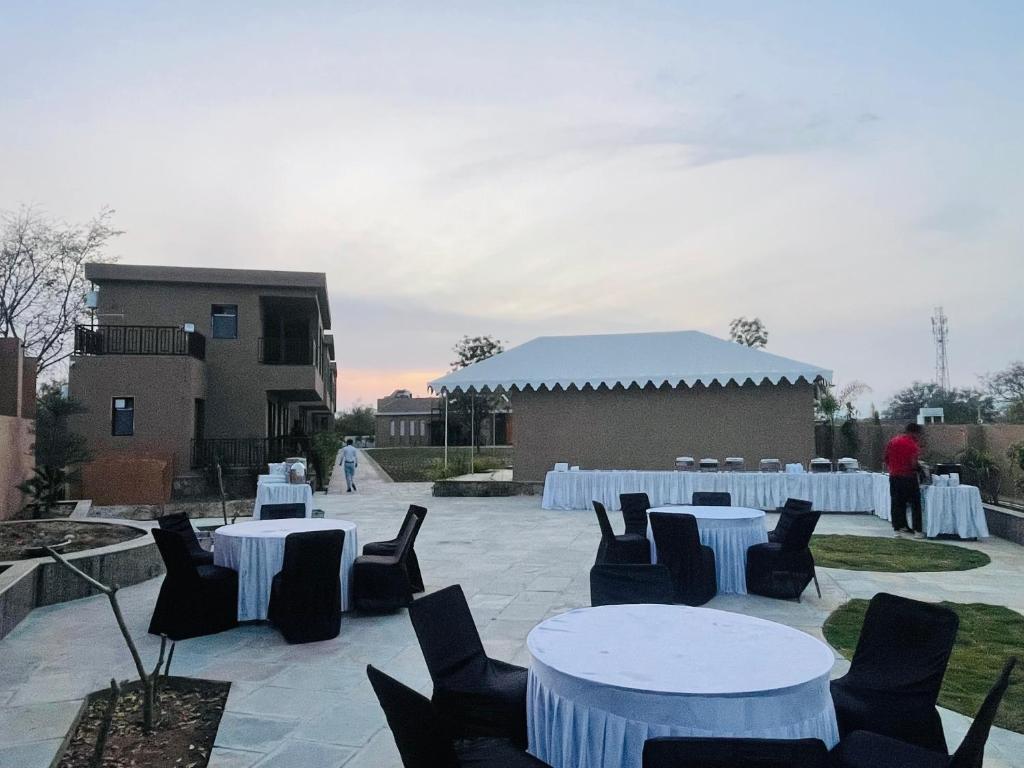Nightingales Resort photo 2