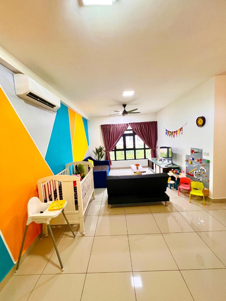 Legoland-8min walk at Kairos Comfort Spacious Suite for Families 1-12pax photo 2