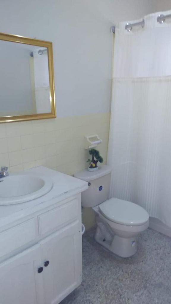 A& J Vacation Home photo 2