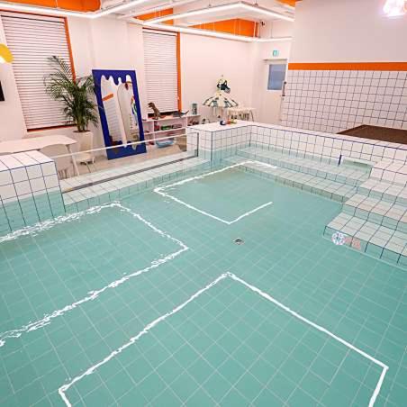 Kids Pool Run by Nursery Teacher beachroom photo 4