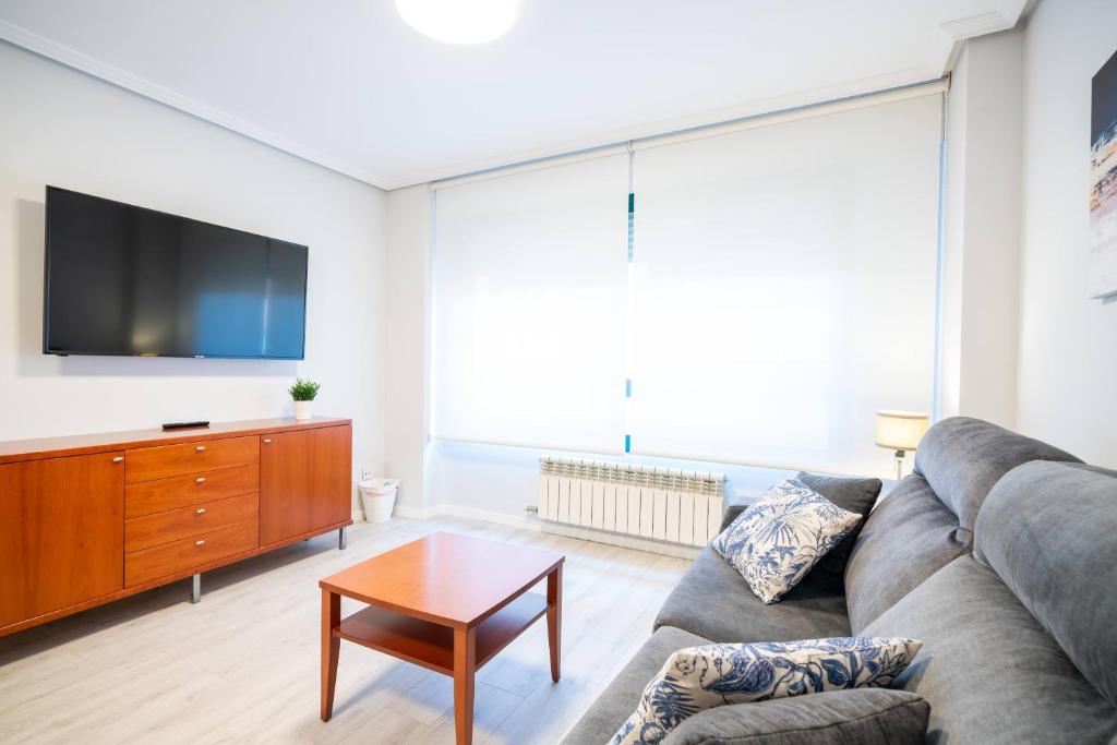 Apartamentos GO - Génova Parquesol - Parking Gratuito photo 3
