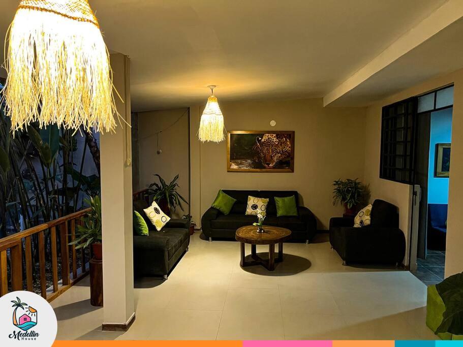 Acogedor Suite en Moyobamba - Medellín House II photo 4