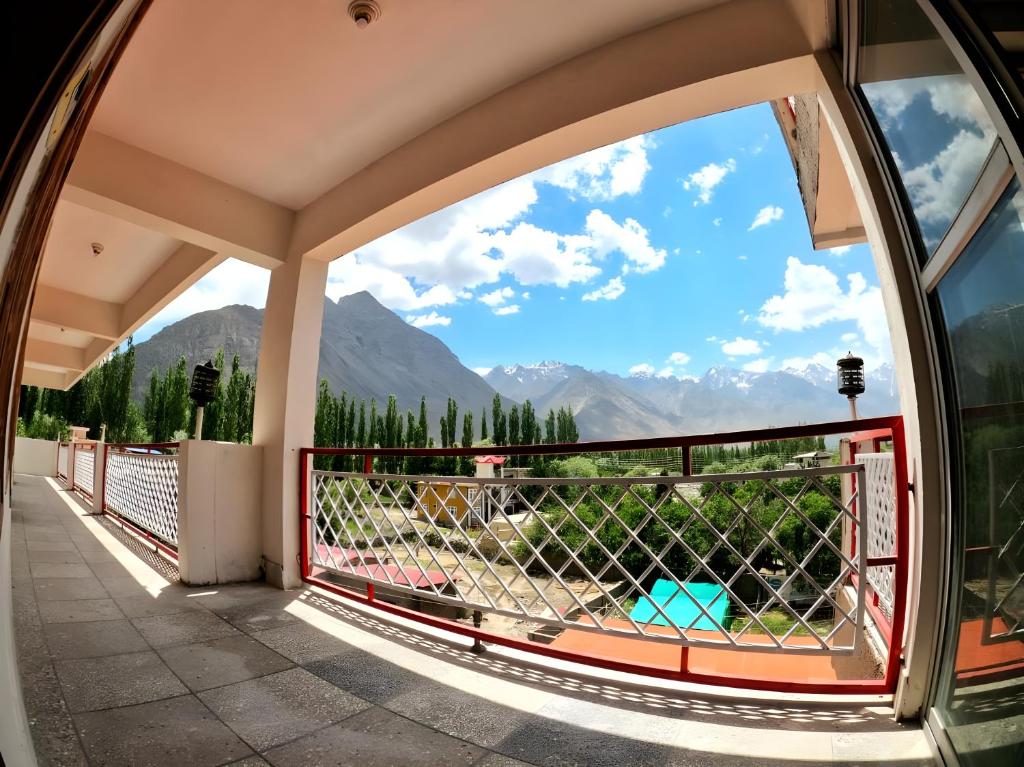 Baltistan Continental photo 4