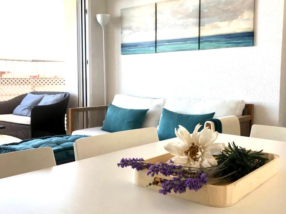 Precioso apartamento en primera línea de playa photo 1