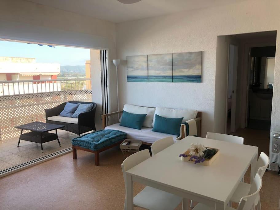 Precioso apartamento en primera línea de playa photo 2