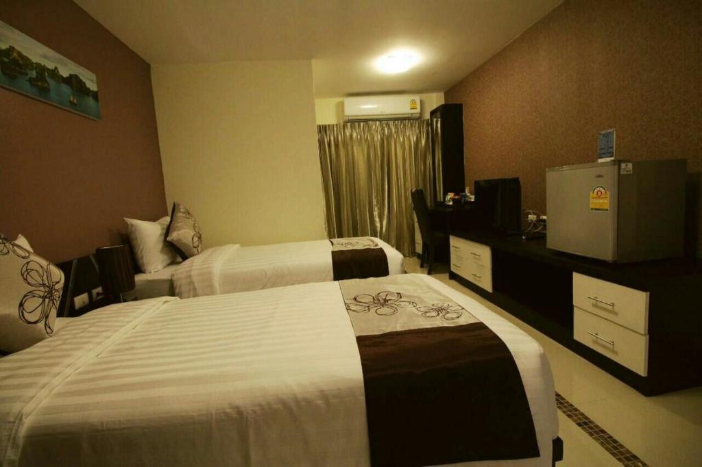 Двухместный (Небольшой двухместный номер с 1 кроватью), Отель Leelawadee Modern Resort Huaykwang