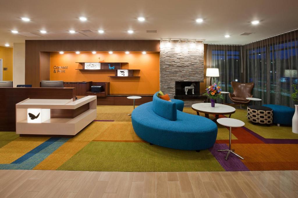 Fairfield Inn & Suites by Marriott St. Paul Northeast image